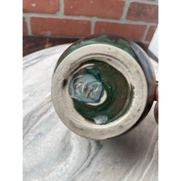 Studio Pottery Mug Green Sgraffito Handmade Stoneware Signed CR 12oz - Picture 4 of 7